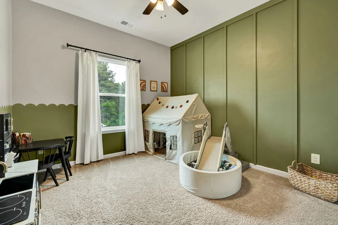 Photo of 122 Bristol Lane