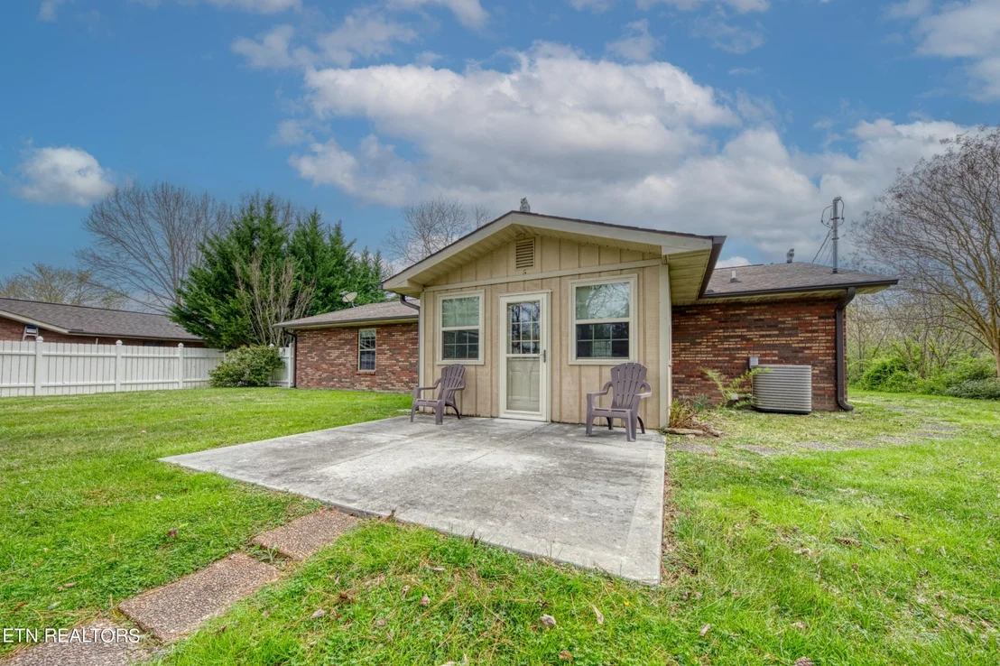 Photo of 339 Fenway Drive