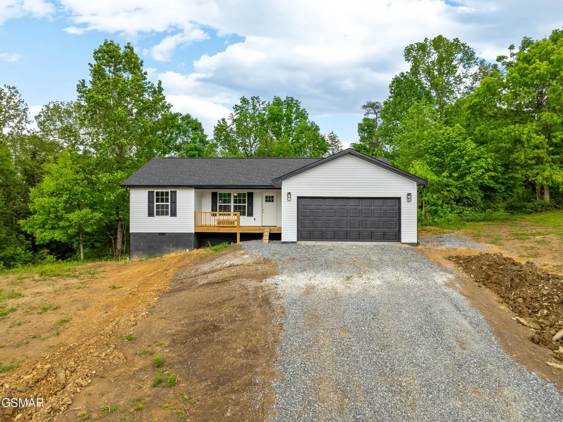 Photo of 1033 Cedar Ln