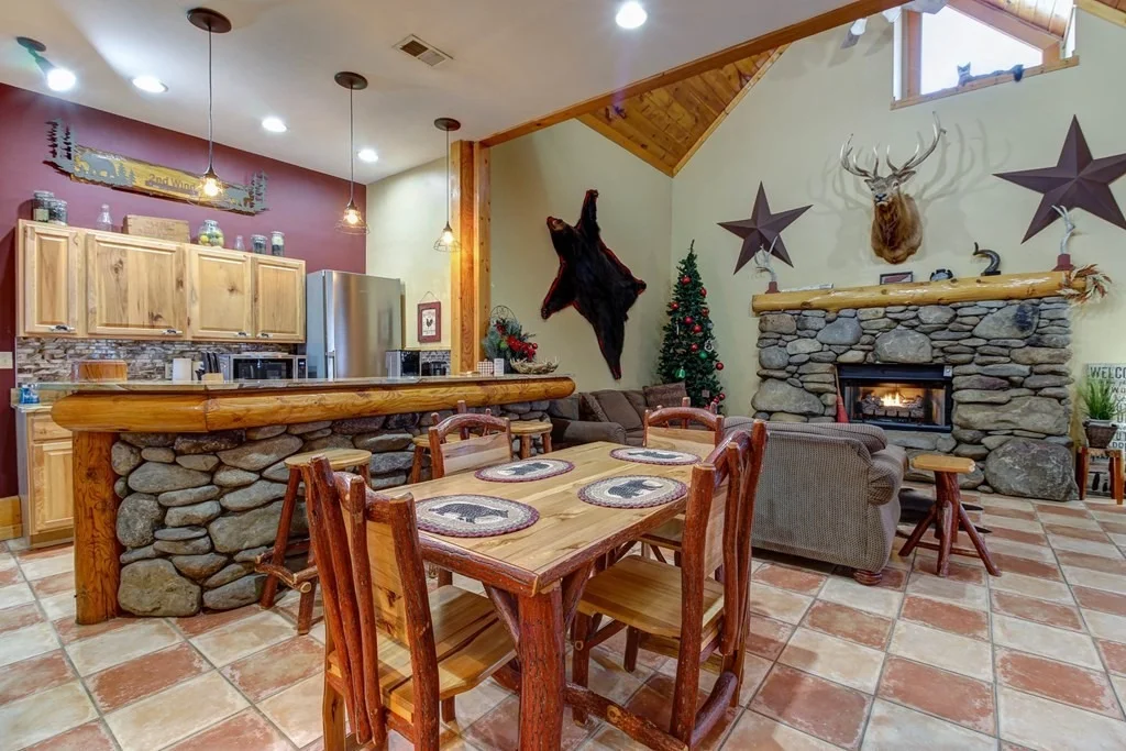 Photo of 305 Big Bear Way