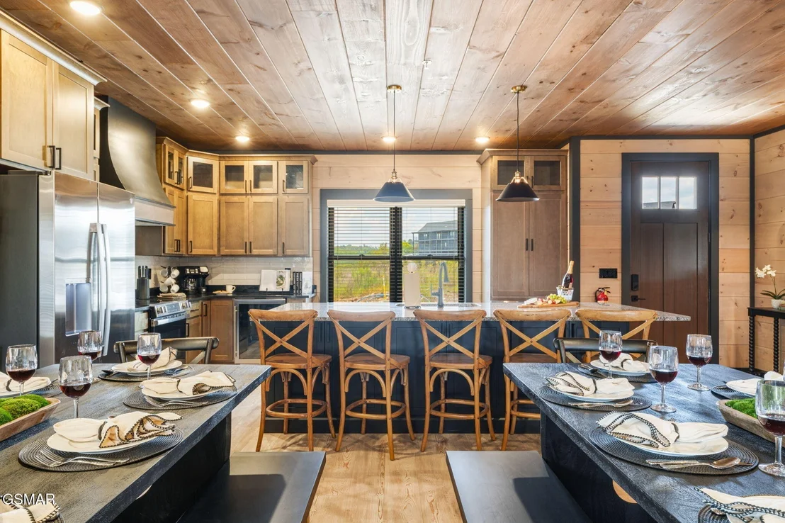 Photo of 1716 Knotty Log Way