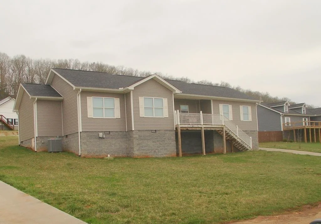 Photo of 408 Cedar Creek