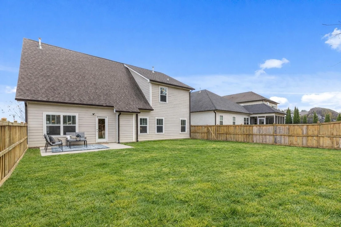 Photo of 595 Deer Valley Dr