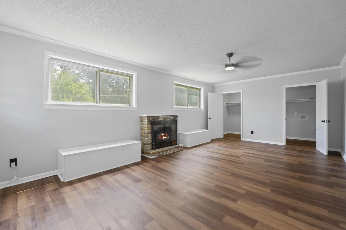Photo of 1355 DORIS AVE