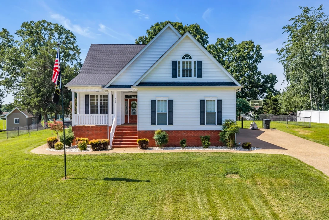 Photo of 109 Hillside Dr