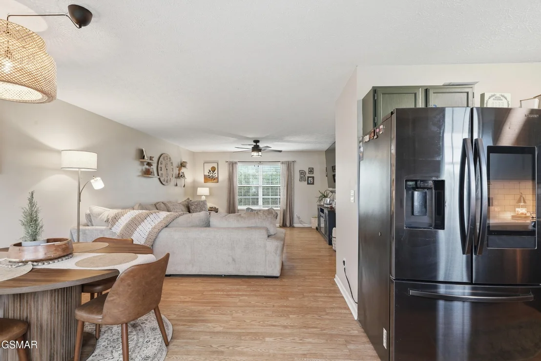 Photo of 223 River Valley Circle