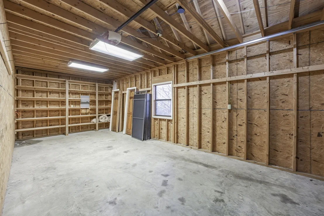 Photo of 40 Pine Cv