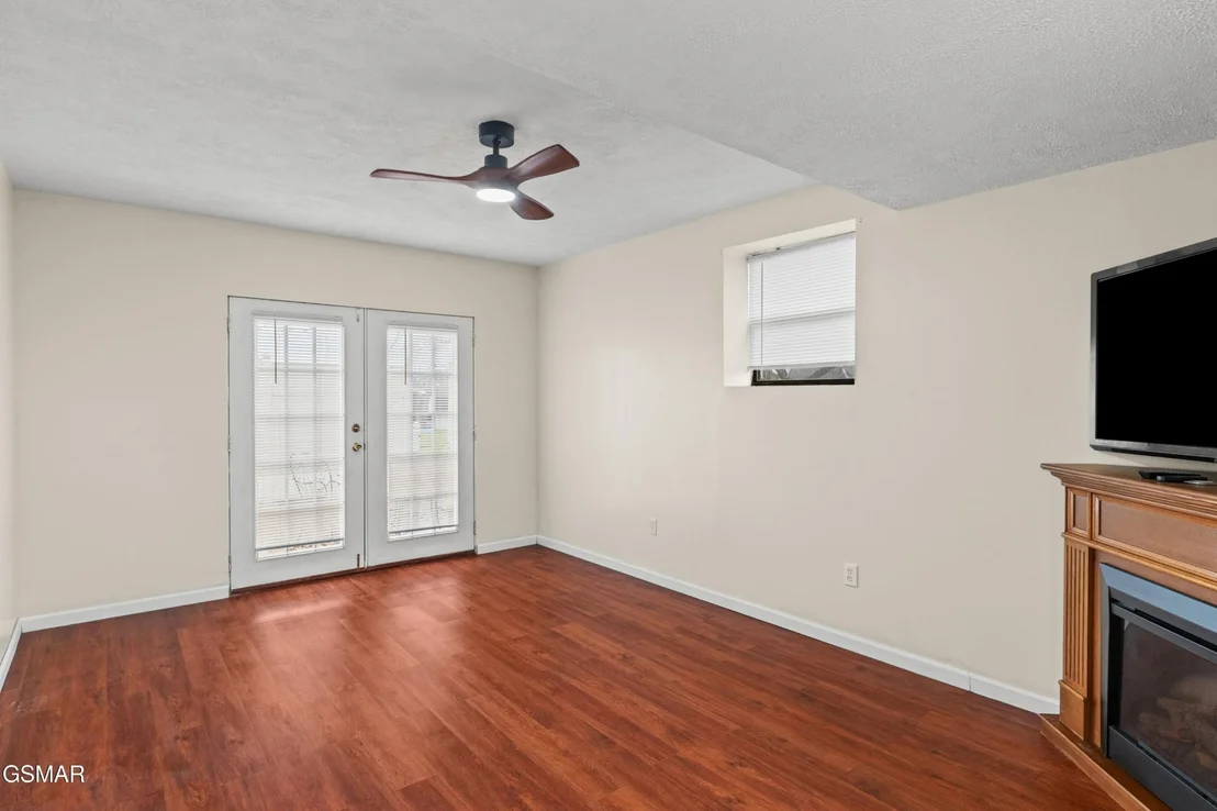 Photo of 409 Clearbrook Drive
