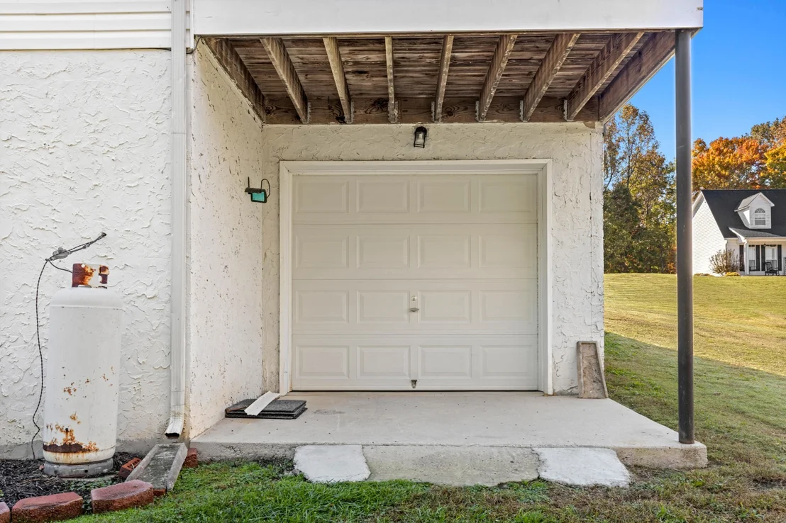 Photo of 433 Stanford Dr