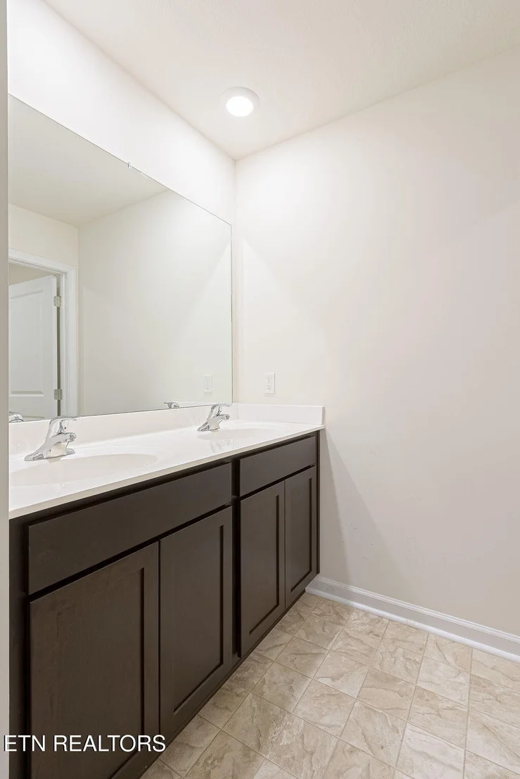 Photo of 829 Greene Meadow Drive