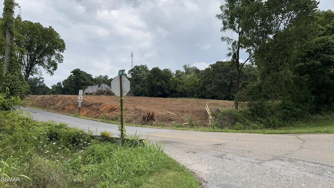 Photo of 415 W Highway 25 70