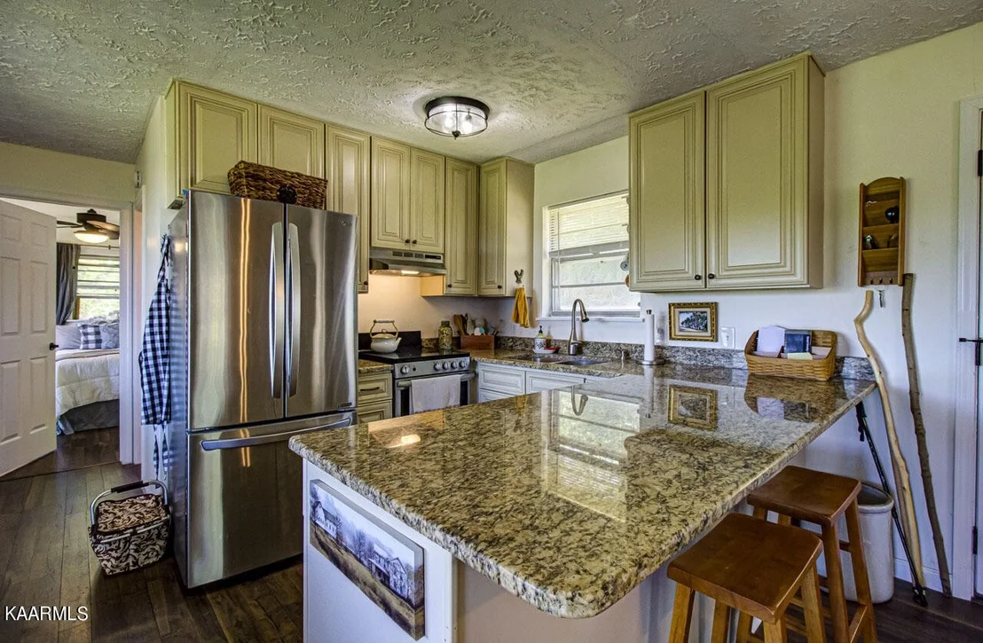 Photo of 1714 Mountain Dr.