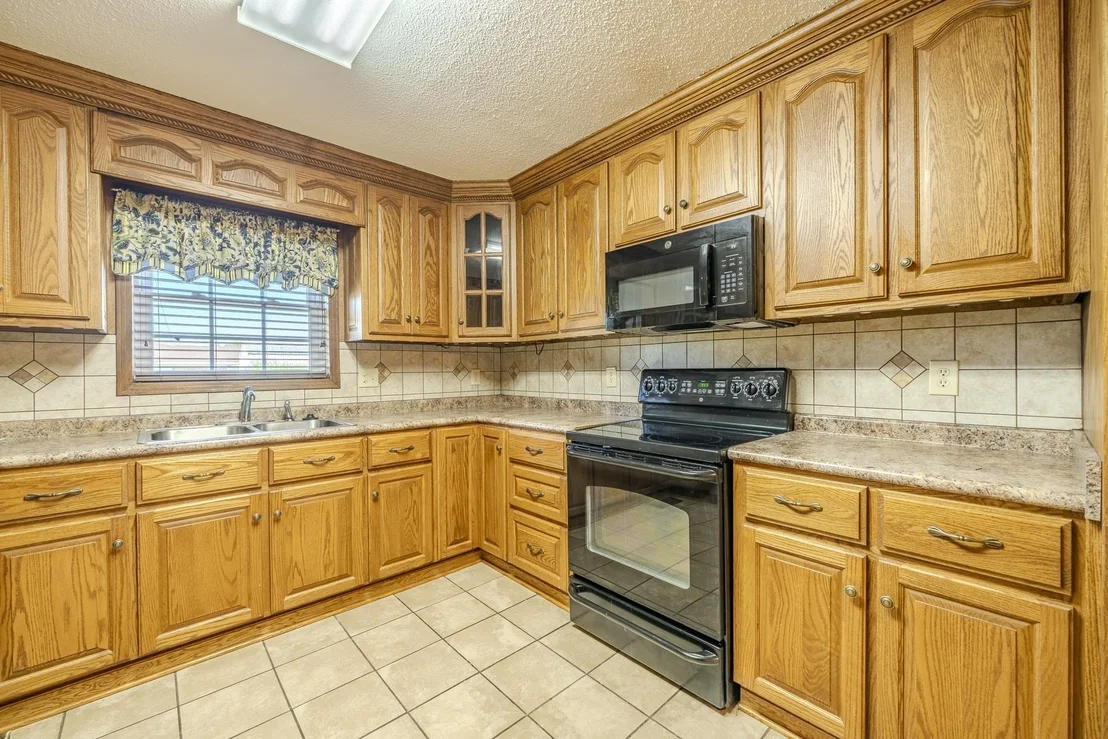 Photo of 160 DOVE DR