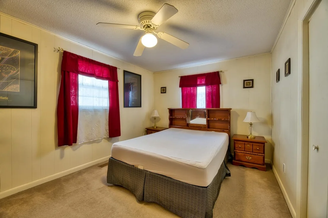 Photo of 2933 Ridgecrest Tr