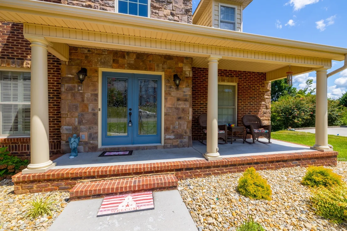 Photo of 5612 Bridgehampton Drive