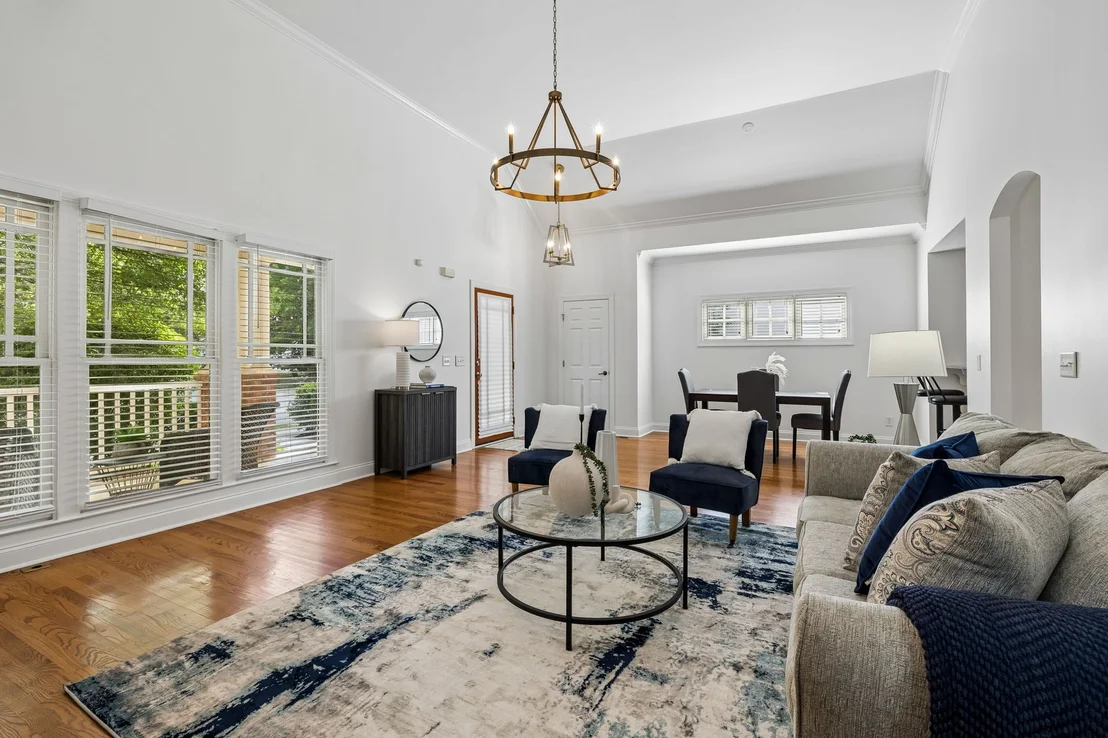Photo of 126 Jasper Ave
