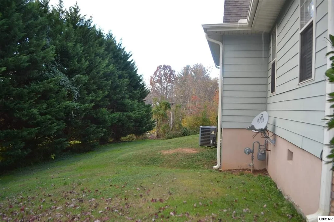 Photo of 1142 Denton Road