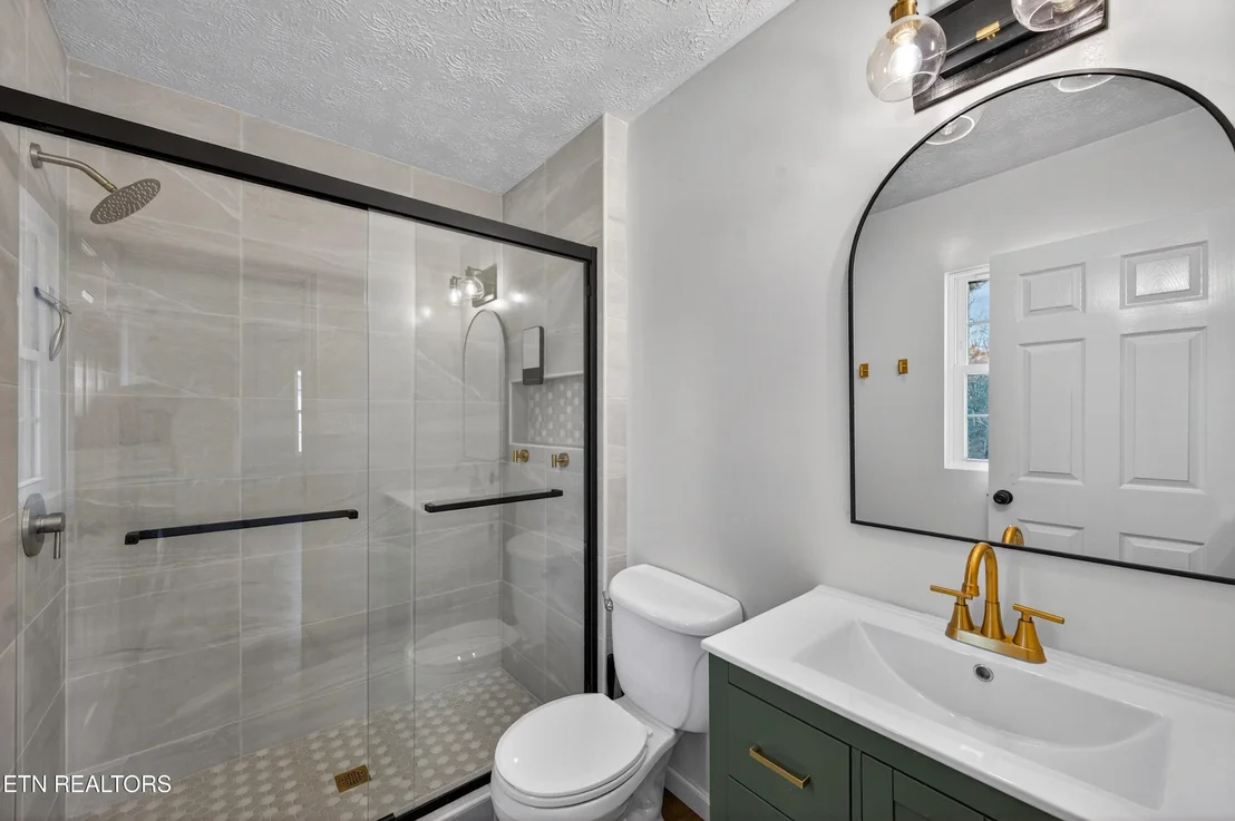Photo of 1205 Hoss Rd