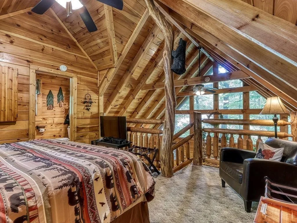 Photo of Unit DANCINGBEARFOOT at 2241 Beach Front Drive