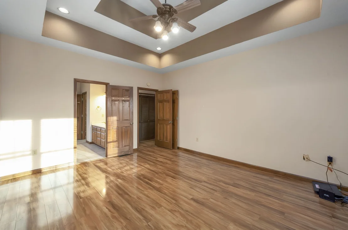 Photo of 40 Pine Cv