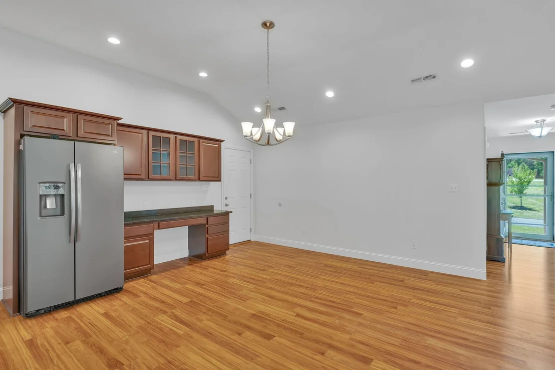 Photo of 1503 Landmark Blvd