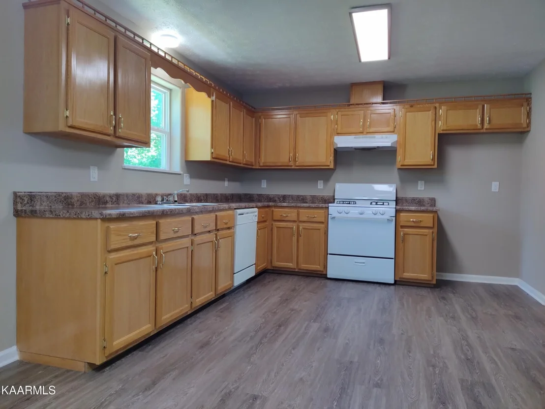 Photo of 1038 Glades Rd