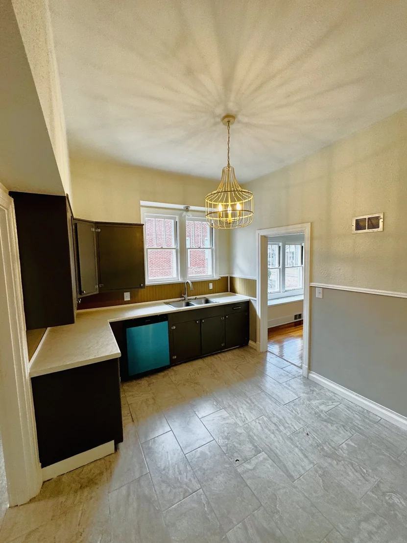 Photo of 321 Walnut St