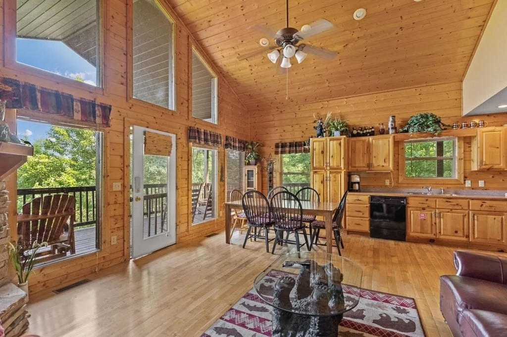 Photo of 4172 Chamberlain Lane