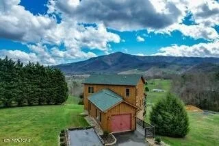 Photo of 4032 Roundtop Drive