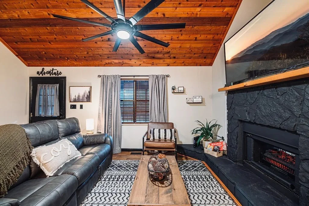 Photo of 2772 Easy Street