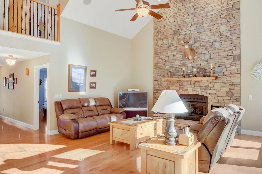 Photo of 1310 Laura Lane