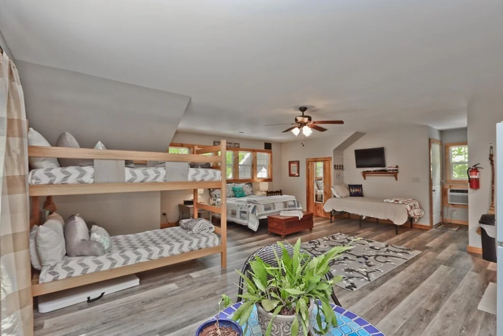 Photo of 836 Cool Way