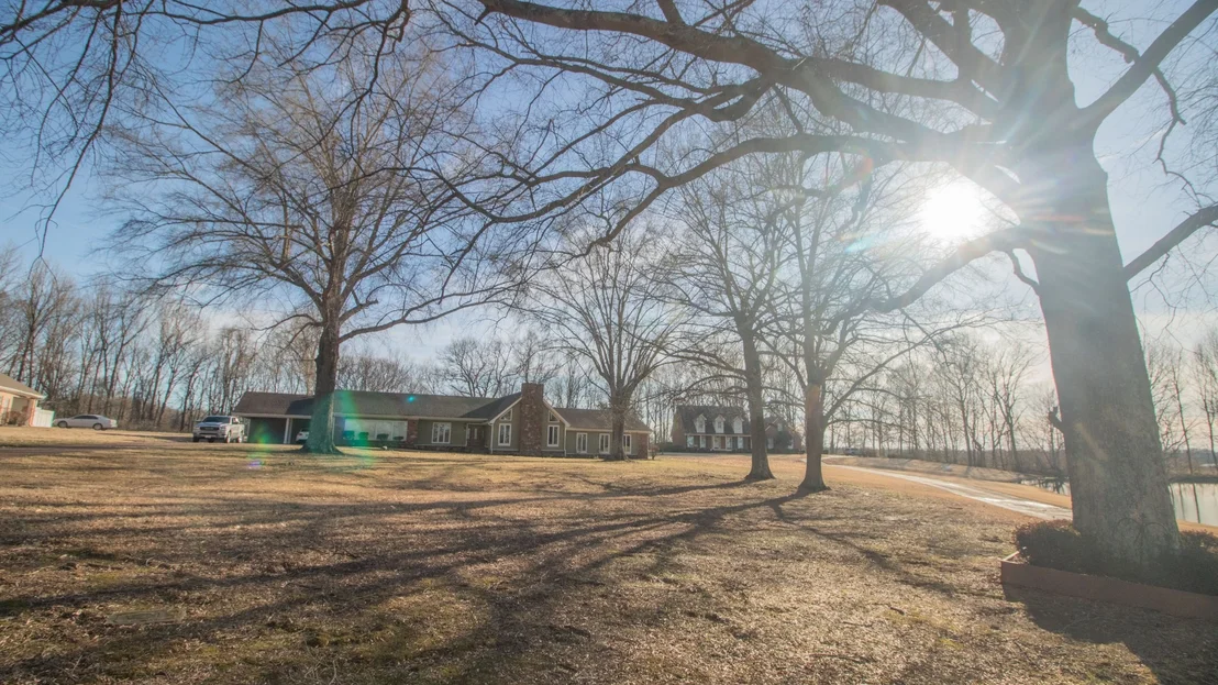 Photo of 23 Forked Oak Ln