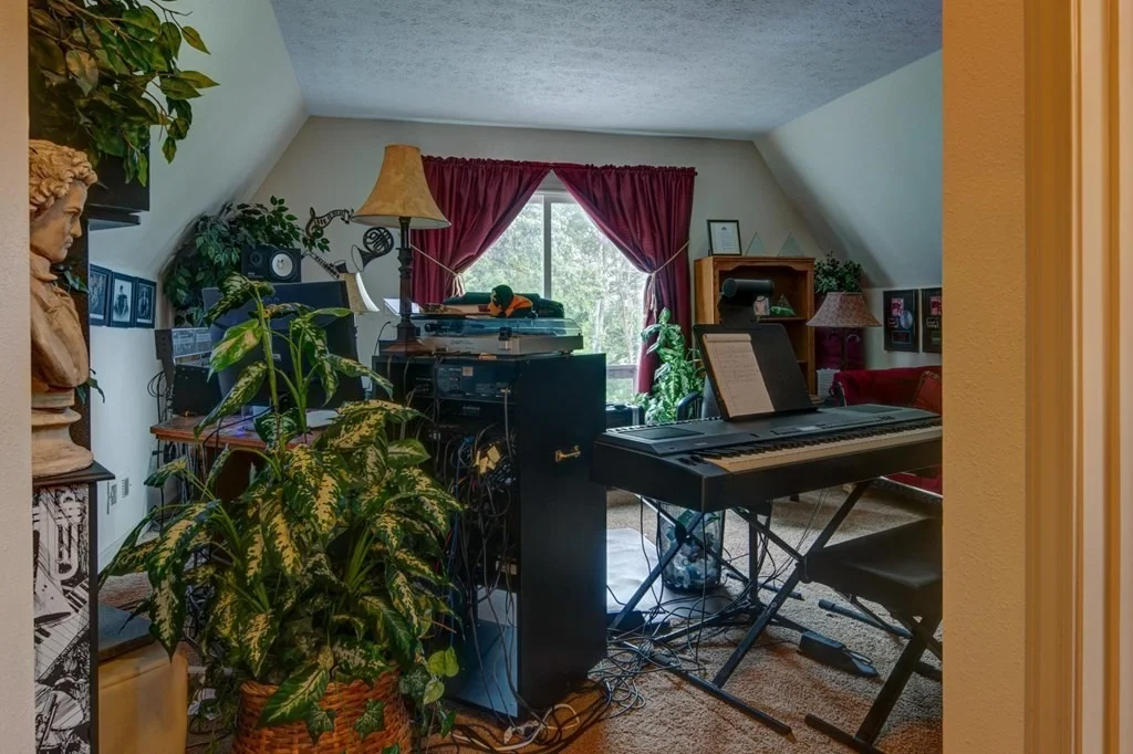 Photo of 372 Grandview Drive