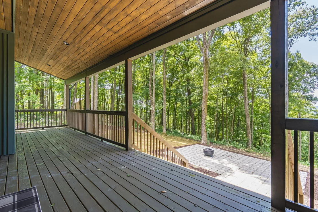 Photo of 824 Valley View Drive