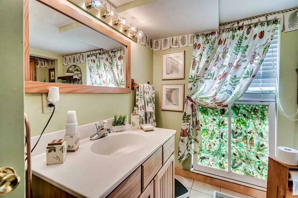 Photo of 2590 Bluff Mountain Road