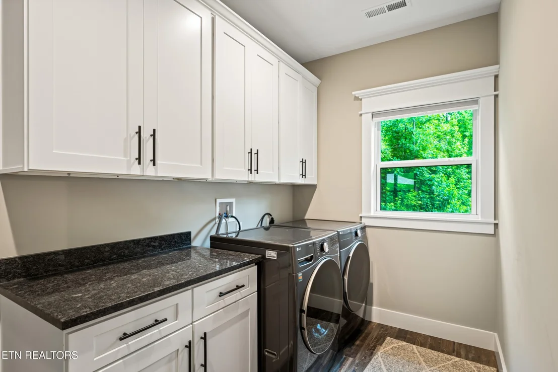 Photo of 538 Robinson Tr