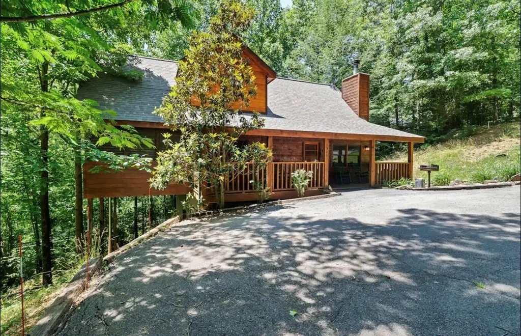 Photo of 2306 Avon Circle