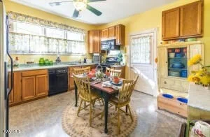 Photo of 5721 River Road