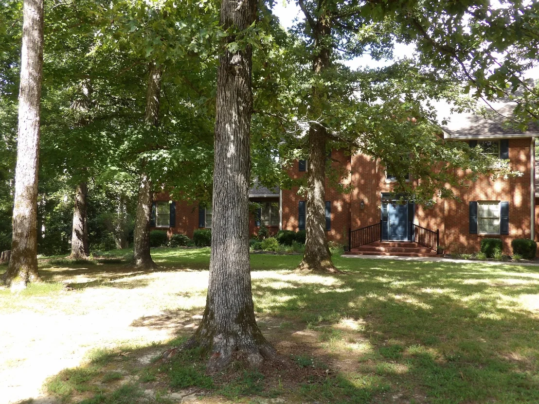 Photo of 570 Gregson Pl