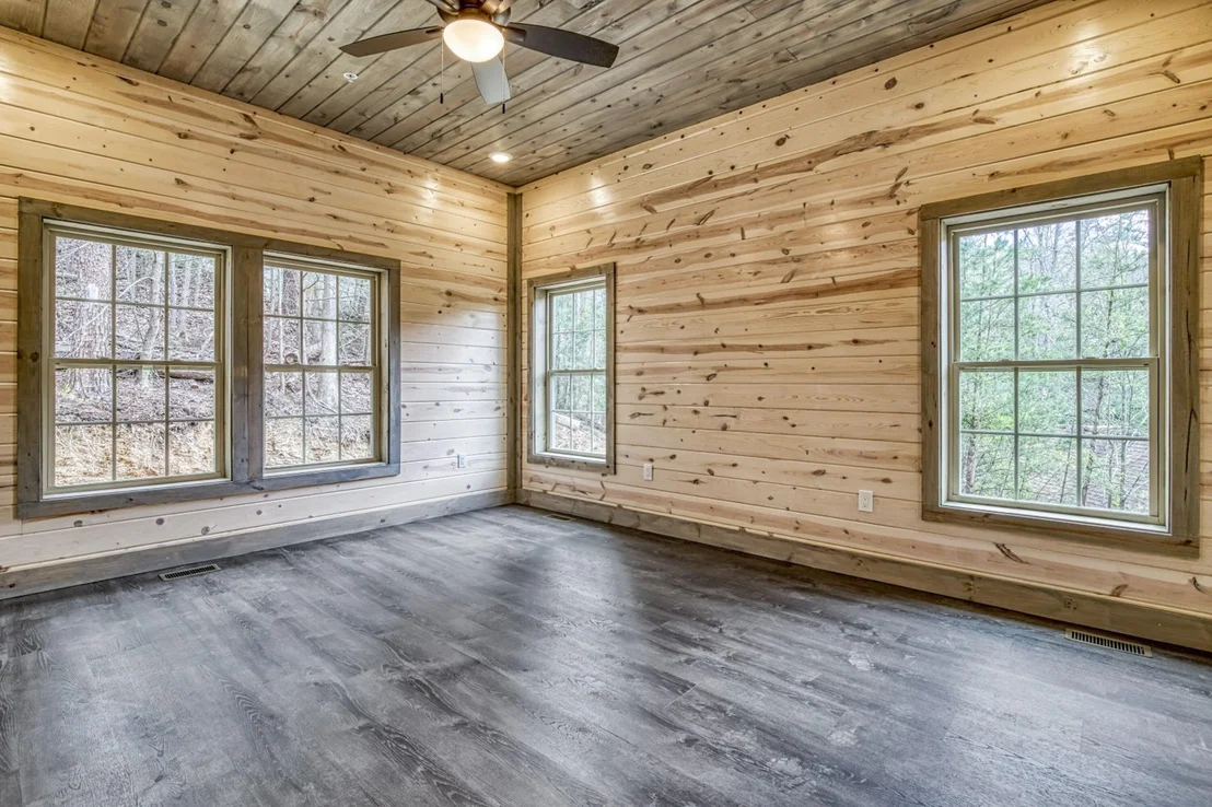 Photo of 712 Golden Eagle Way