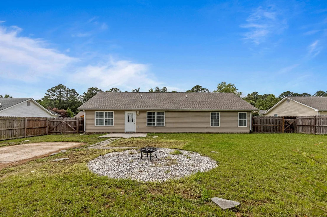Photo of 44 Buckeye Lane