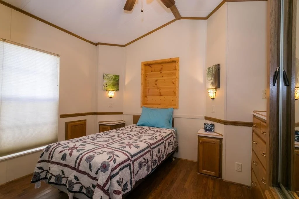 Photo of 830 Peacock Ridge Drive