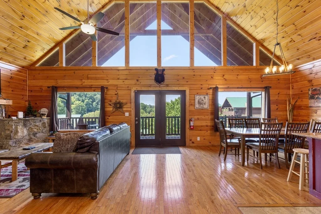 Photo of 1635 Little Cabin Loop