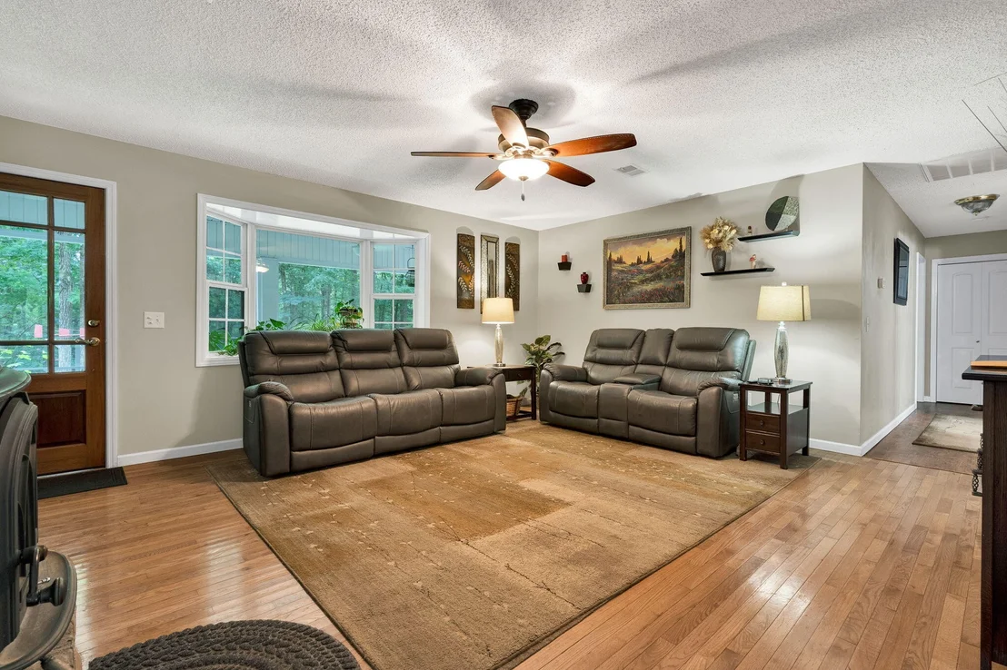 Photo of 718 Dewind Drive