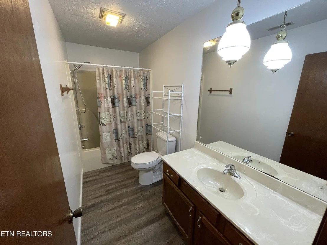 Photo of 421 Woods View Circle
