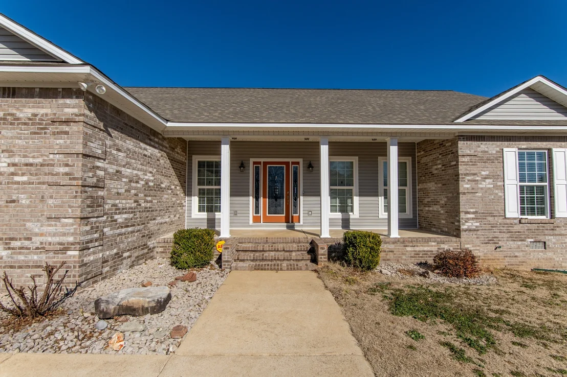 Photo of 320 Cobblestone Dr
