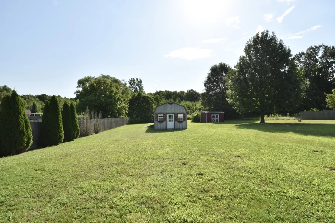 Photo of 114 Roxbury Dr