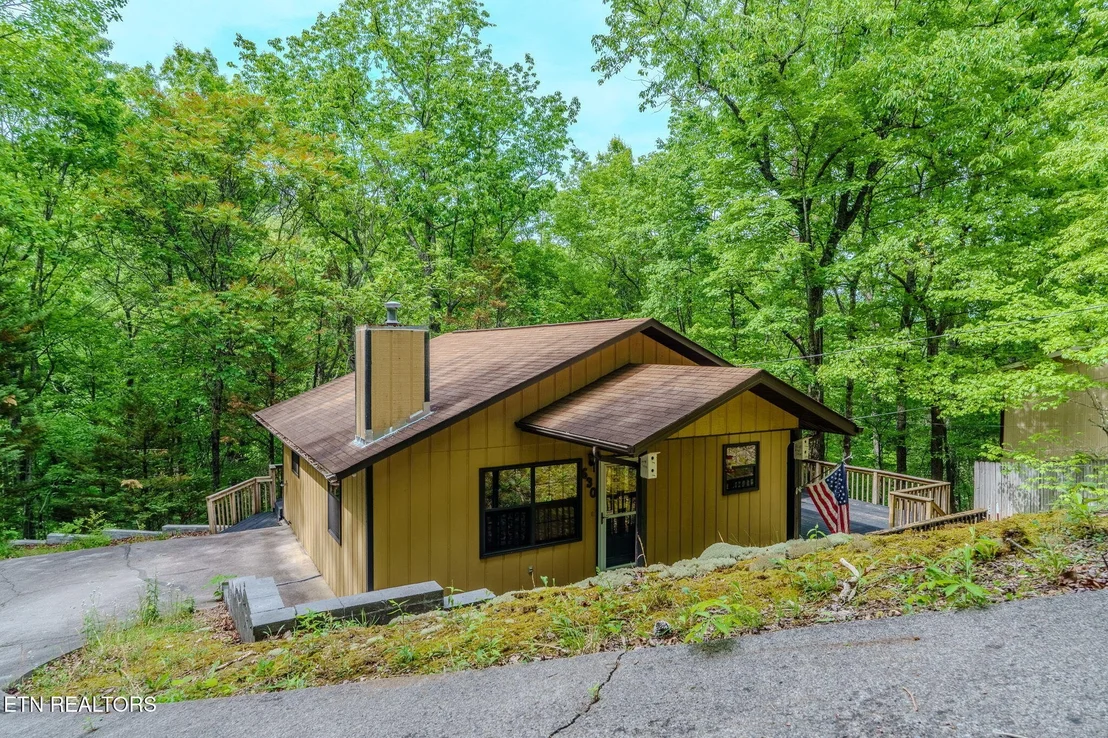 Photo of 630 Pinemont Drive