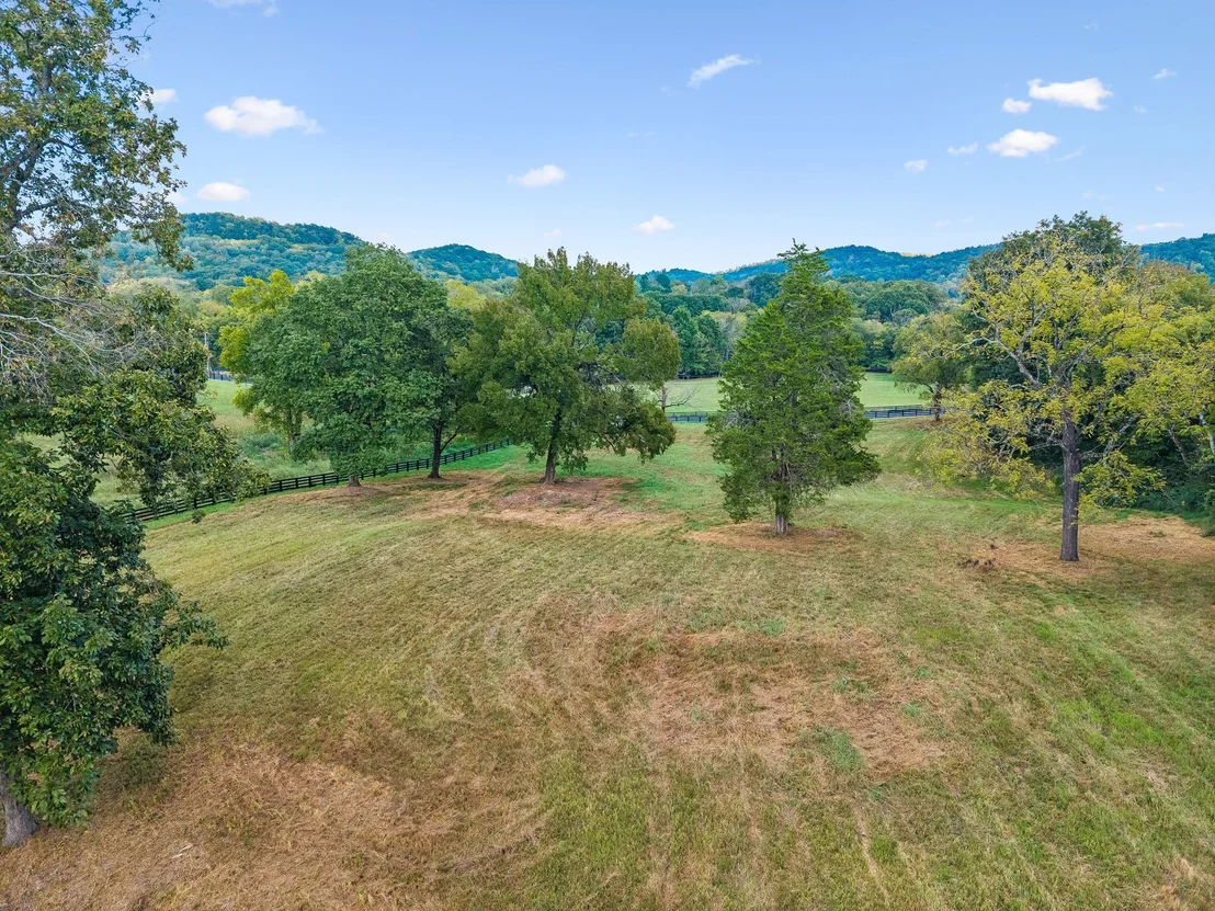 Photo of 1025 Tulloss Rd